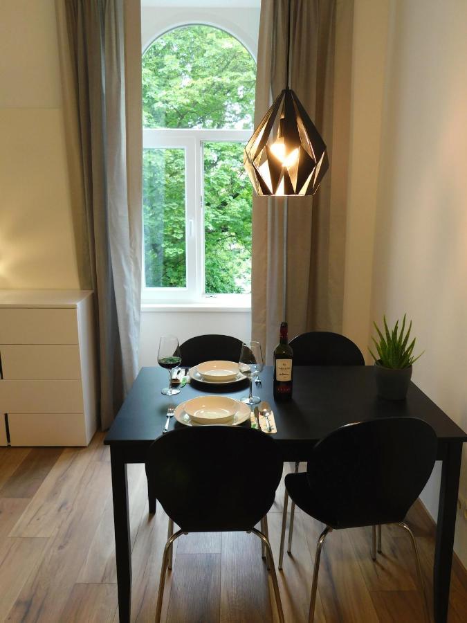 Max, Ruhige Sonnige Wohnung In Praternahe Vienne Extérieur photo